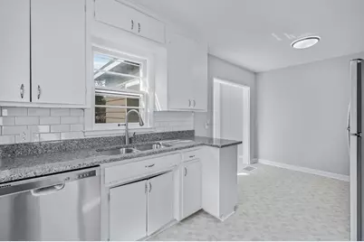 6107 Bryant Avenue N, Brooklyn Center, MN 55430 - Photo 10
