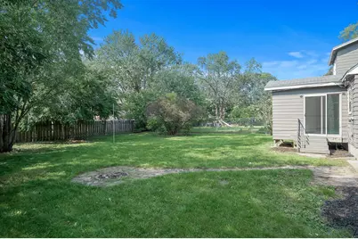 6107 Bryant Avenue N, Brooklyn Center, MN 55430 - Photo 30