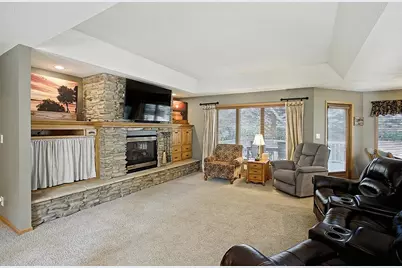 1600 Patriot Drive, Fairmont, MN 56031 - Photo 4