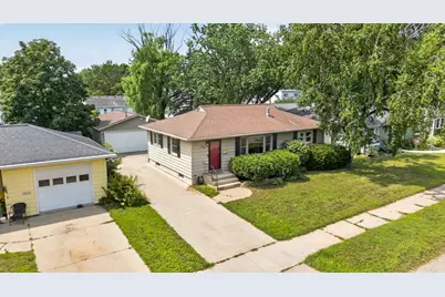 711 15th Avenue NE, Rochester, MN 55906 - Photo 1
