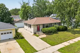 711 15th Ave NE, Rochester, MN 55906 - Photo 1