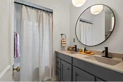 124 Baker Street W, Saint Paul, MN 55107 - Photo 26
