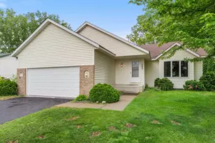 1242 Myrtle St N, Maplewood, MN 55119 - Photo 1