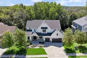 15805 43rd Pl N, Plymouth, MN 55446 - Photo 2