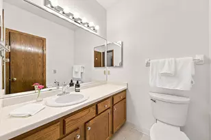 7440 Edinborough Way, Edina, MN 55435 - Photo 14
