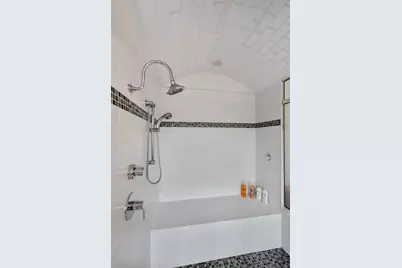 1128 Kenwood Parkway, Minneapolis, MN 55403 - Photo 52