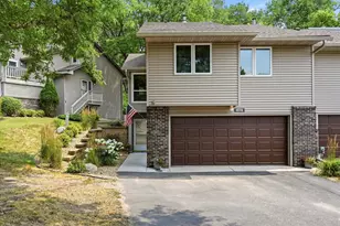 674 Dorland Rd S, Maplewood, MN 55119 - Photo 2
