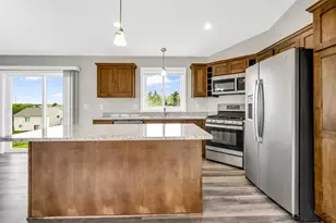 335 Cypress St, Somerset, WI 54025 - Photo 6