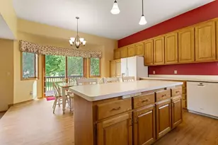9112 Dunbar Knoll N, Brooklyn Park, MN 55443 - Photo 2
