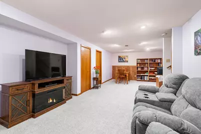 545 Crestview Lane, Owatonna, MN 55060 - Photo 24