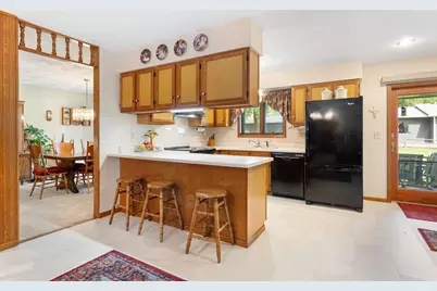 545 Crestview Lane, Owatonna, MN 55060 - Photo 6