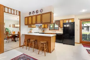 545 Crestview Ln, Owatonna, MN 55060 - Photo 6