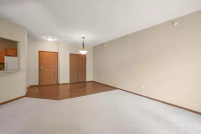 114200 Hundertmark #110, Chaska, MN 55318 - Photo 14