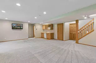9281 Tewsbury Gate N, Maple Grove, MN 55311 - Photo 36