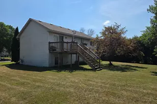 25782 Goldfinch Ave, Wyoming, MN 55092 - Photo 2