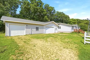1041 220th Ave, New Richmond, WI 54017 - Photo 2