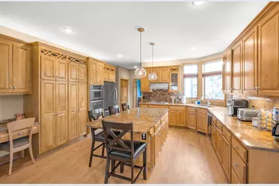 10451 White Tail Crossing, Eden Prairie, MN 55347 - Photo 14