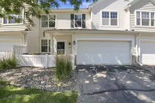 1574 Liberty Cir, Shakopee, MN 55379 - Photo 4