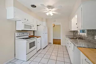 10743 Zenith Ave S, Bloomington, MN 55431 - Photo 6