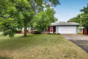 1519 16th St S, Saint Cloud, MN 56301 - Photo 2