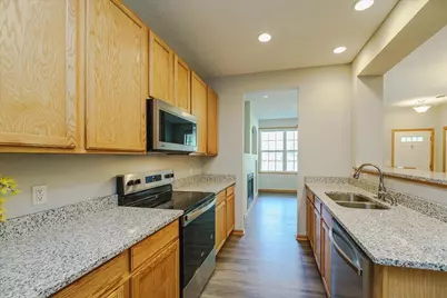 17608 68th Place N, Maple Grove, MN 55311 - Photo 8