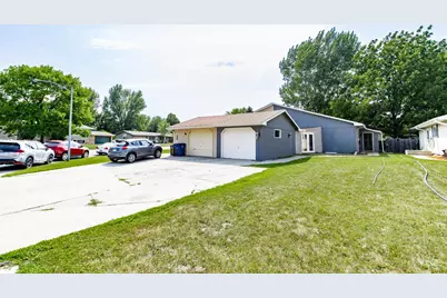 2321 Country Club Parkway, Moorhead, MN 56560 - Photo 4