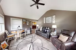 1906 Greenwood Dr, Albert Lea, MN 56007 - Photo 12