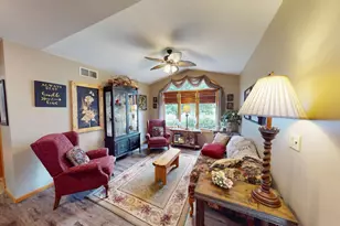 1906 Greenwood Dr, Albert Lea, MN 56007 - Photo 2