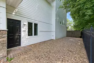 12311 Evas Dr, Minnetonka, MN 55305 - Photo 44