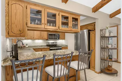 654 Tanglewood Drive, Shoreview, MN 55126 - Photo 10