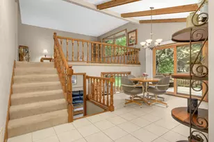 654 Tanglewood Dr, Shoreview, MN 55126 - Photo 4