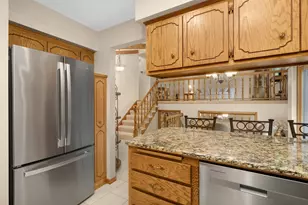 654 Tanglewood Dr, Shoreview, MN 55126 - Photo 12