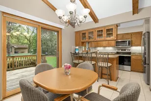 654 Tanglewood Dr, Shoreview, MN 55126 - Photo 8
