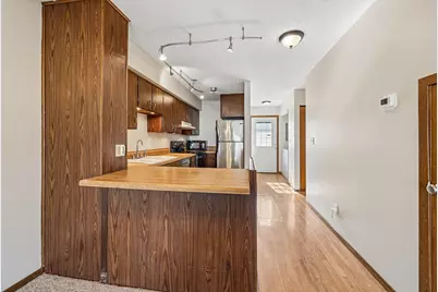 846 Woodgate Drive #213, Vadnais Heights, MN 55127 - Photo 6