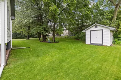2082 Cowern Place E, North Saint Paul, MN 55109 - Photo 36