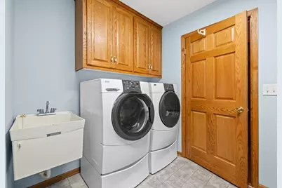 2082 Cowern Place E, North Saint Paul, MN 55109 - Photo 24