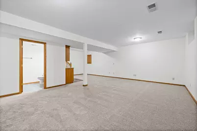 2082 Cowern Place E, North Saint Paul, MN 55109 - Photo 28