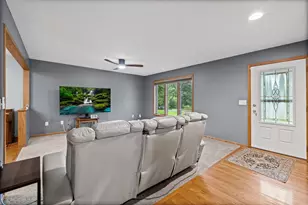 2082 Cowern Pl E, North Saint Paul, MN 55109 - Photo 2