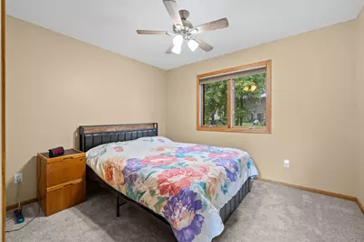 2082 Cowern Place E, North Saint Paul, MN 55109 - Photo 16