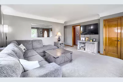 824 6th Avenue S, South Saint Paul, MN 55075 - Photo 2
