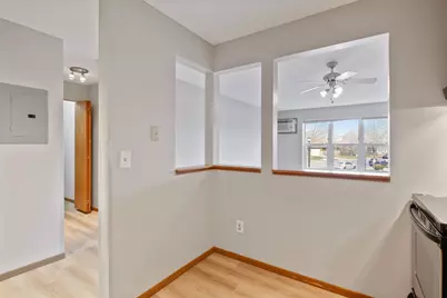 720 3rd Avenue NE #113, Minneapolis, MN 55413 - Photo 8