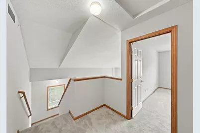 556 Willoughby Way W, Minnetonka, MN 55305 - Photo 26