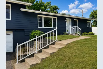 17620 8th Avenue N, Plymouth, MN 55447 - Photo 2