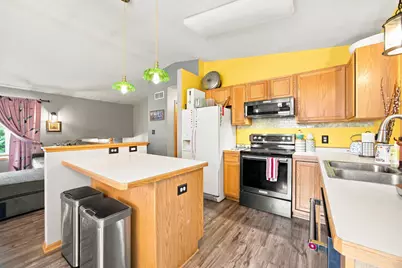 3814 Strathmore Lane SE, Rochester, MN 55904 - Photo 6