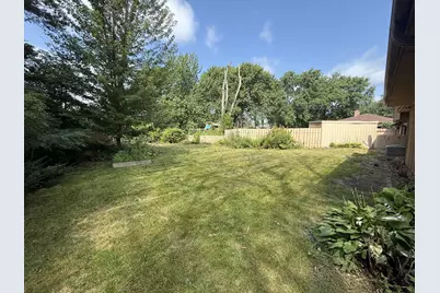 4497 S Oak Leaf Court, Vadnais Heights, MN 55127 - Photo 4
