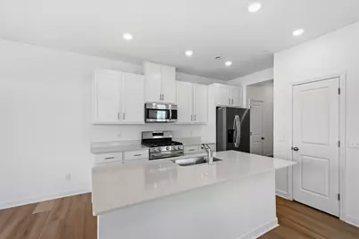 6131 205th Cove N, Forest Lake, MN 55025 - Photo 2