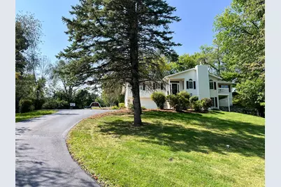 2211 Lenwood Drive SW, Rochester, MN 55902 - Photo 4
