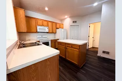 5221 Robin Lane #179, Farmington, MN 55024 - Photo 2