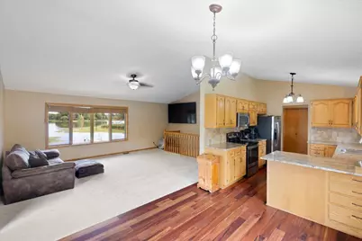 31117 Peninsula Avenue, Lindstrom, MN 55045 - Photo 16