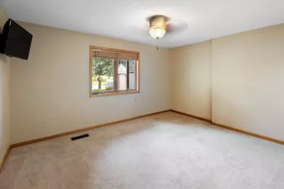 31117 Peninsula Avenue, Lindstrom, MN 55045 - Photo 36